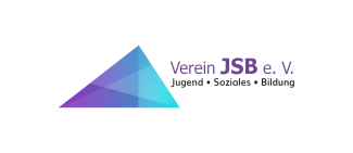 Logo des Vereins JSB e. V. – Jugend, Soziales, Bildung. Links ein geometrisches Dreieck mit Farbverlauf von Violett über Blau bis Türkis. Rechts der Schriftzug ‚Verein JSB e. V.‘ und darunter ‚Jugend, Soziales, Bildung.